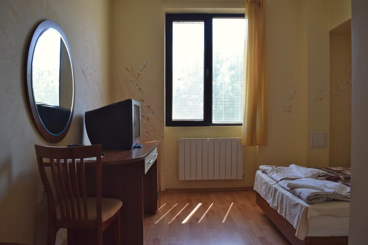 Hotel Jeravna Банкя Екстериор снимка
