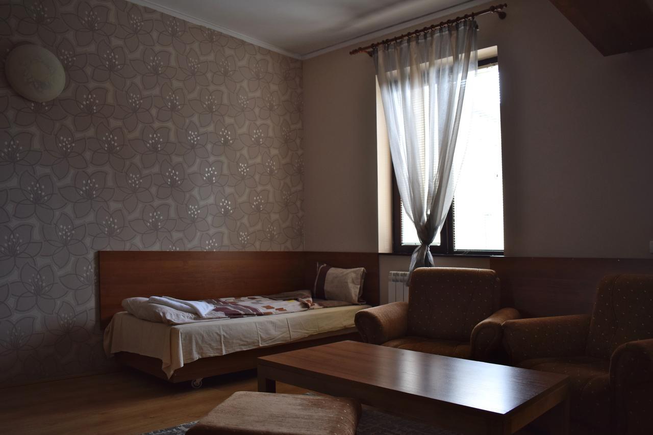 Hotel Jeravna Банкя Екстериор снимка
