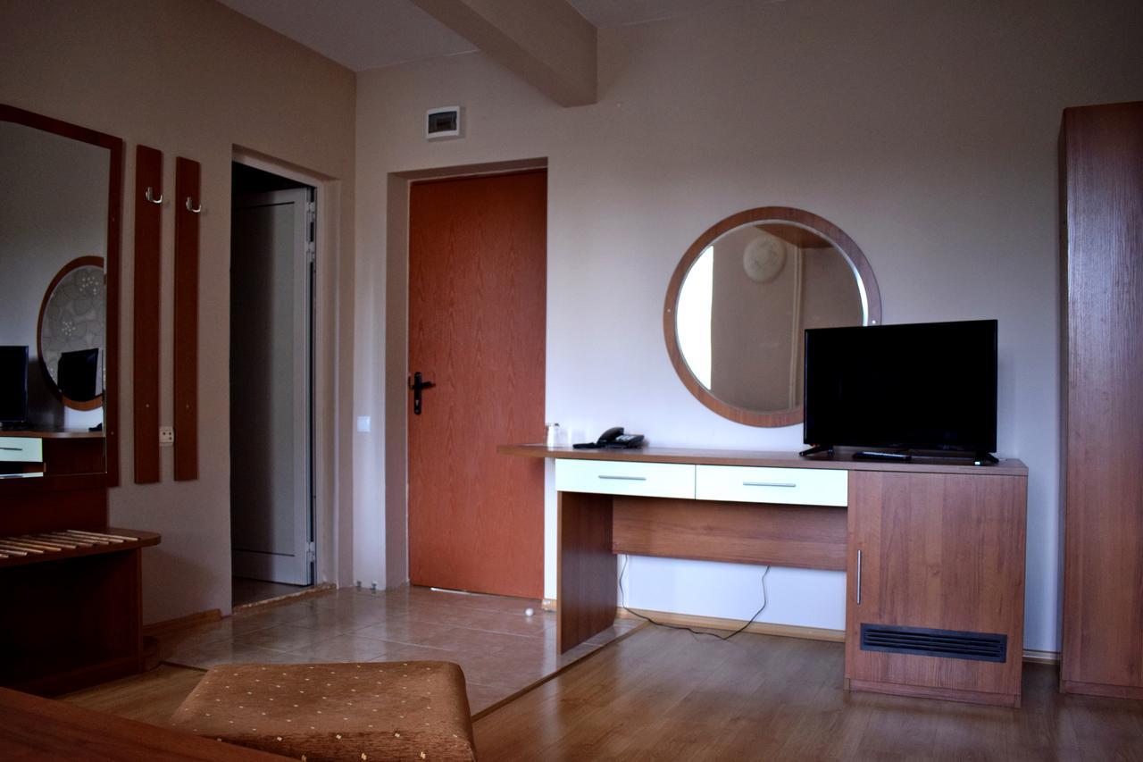 Hotel Jeravna Банкя Екстериор снимка