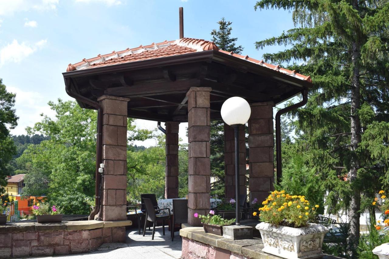 Hotel Jeravna Банкя Екстериор снимка