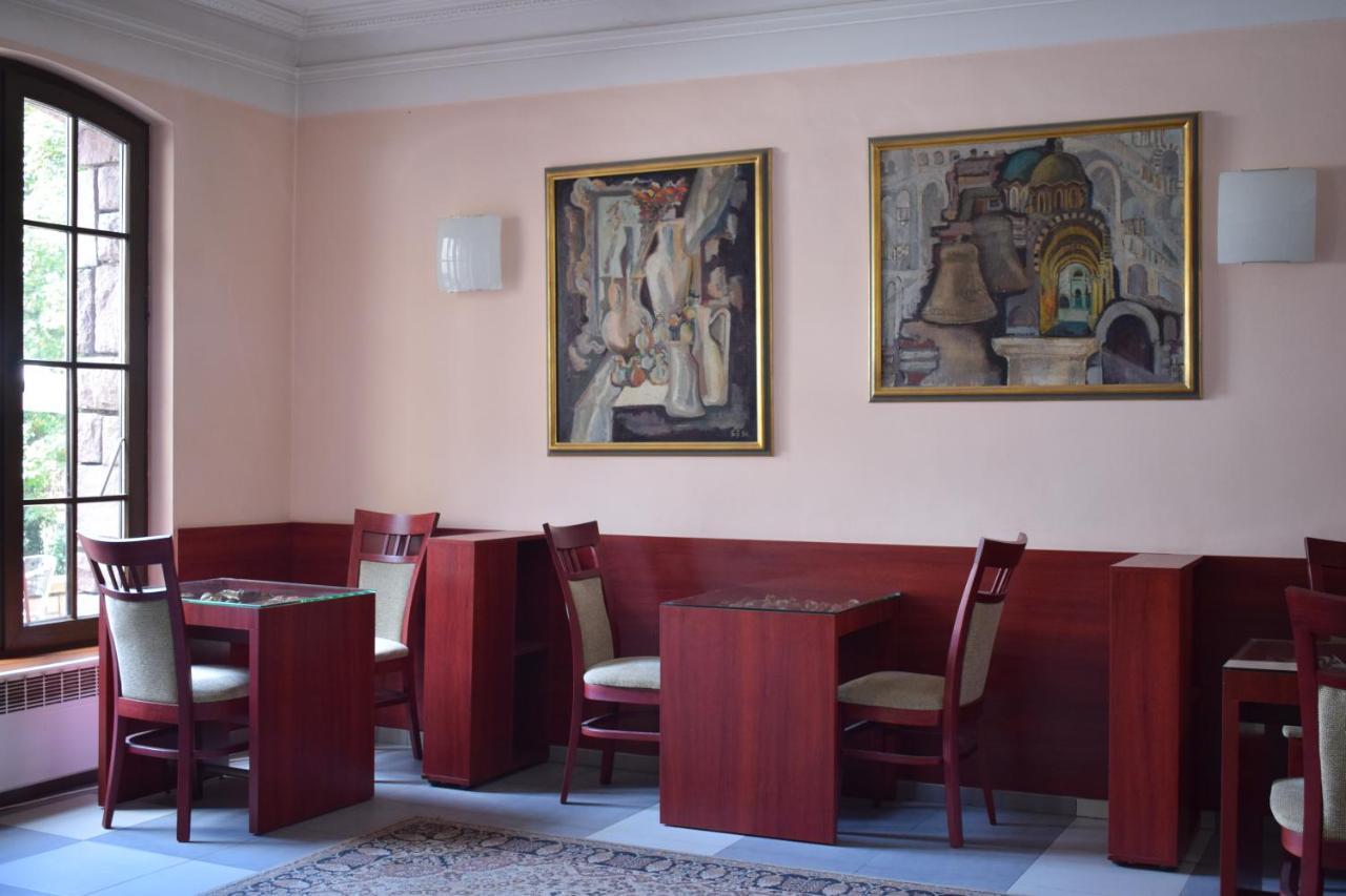 Hotel Jeravna Банкя Екстериор снимка
